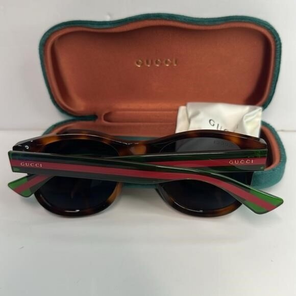 Gucci Tortoiseshell Sunglasses with Red and Green Stripes - Picture 3 of 13